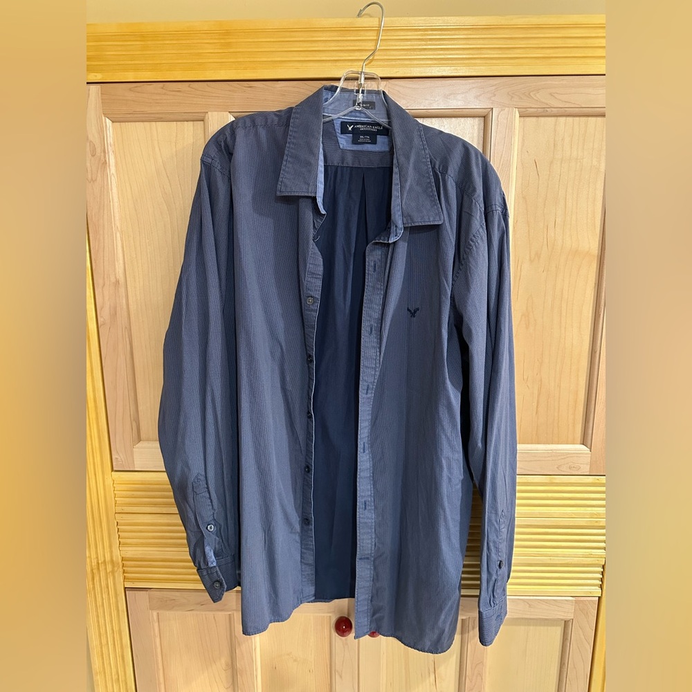American Eagle men’s long sleeve button down (size XXL)